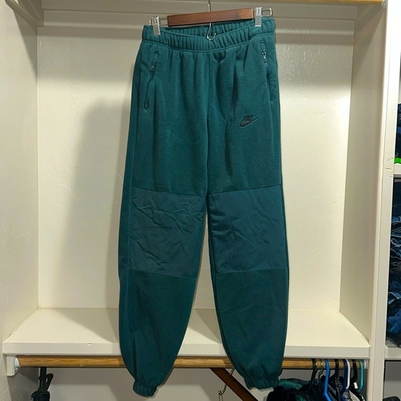 Nike sweatpants - Picture 1 of 7